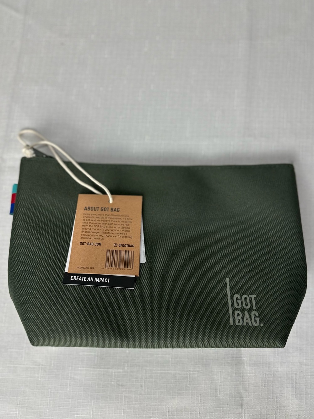 NWT Got Bag Green Toiletries Bag